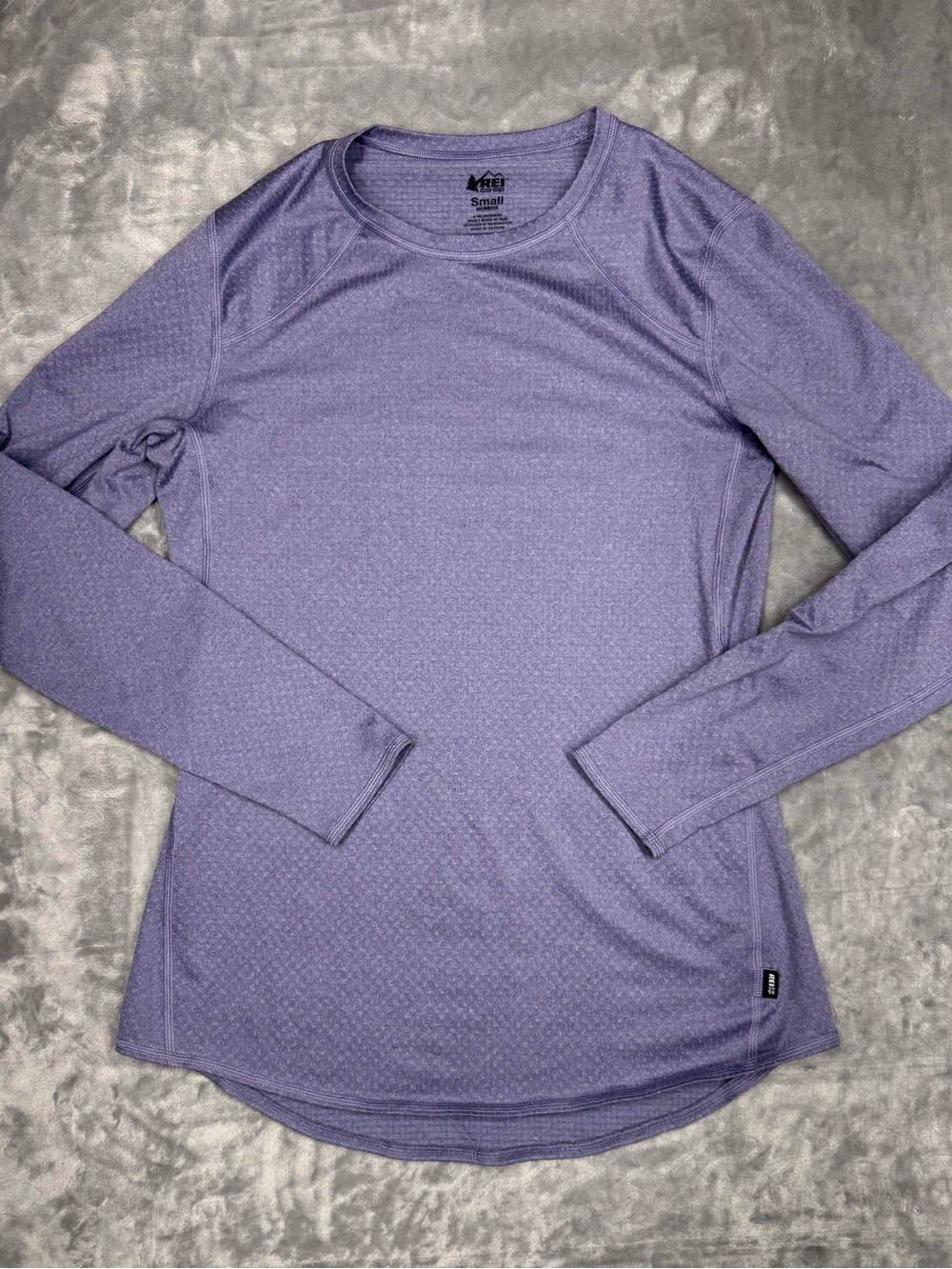 REI Women's Long-Sleeve Lavender Lightweight Thermal Top